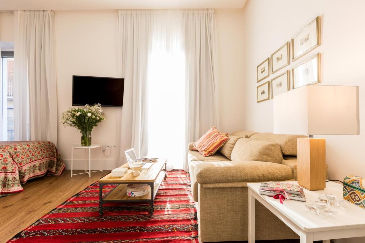 Sevilla Home Center Suites Экстерьер фото